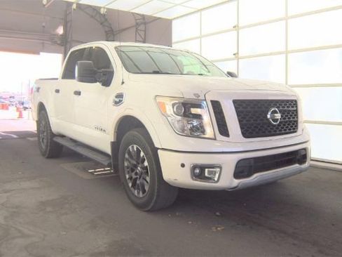Used 2017 Nissan Titan PRO-4X w/ Pro-4x Convenience Package image 1