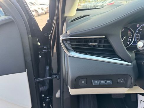 Used 2023 Buick Enclave Avenir w/ Avenir Technology Package image 12