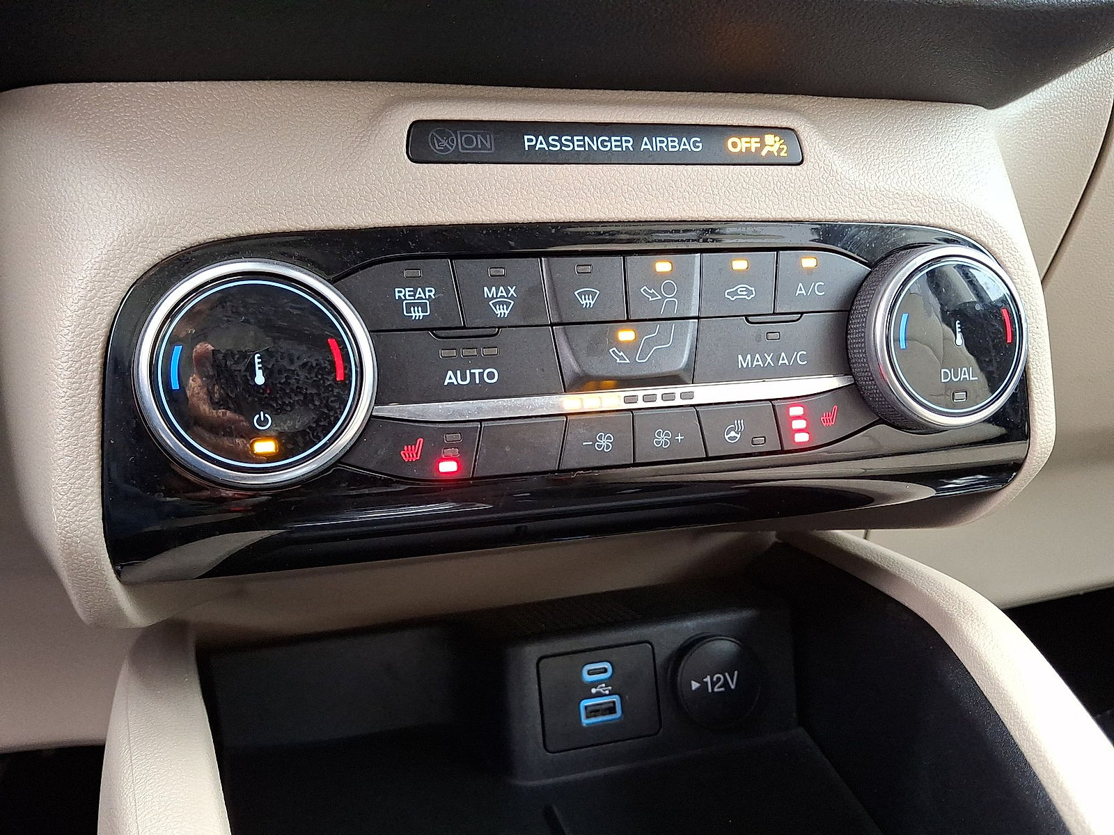 Used 2022 Ford Escape SEL AWD/4WD image 19
