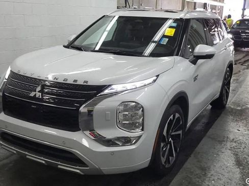Used 2023 Mitsubishi Outlander SEL AWD/4WD image 1