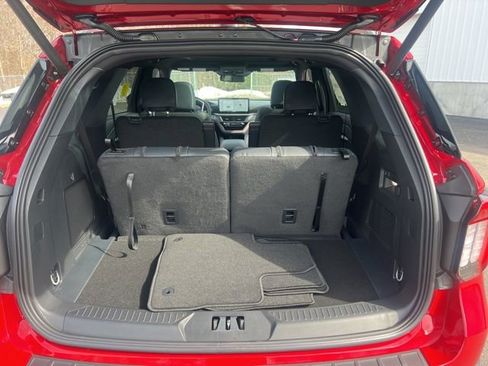 New 2026 Ford Explorer ST-Line w/ ST-Line Street Pack image 11