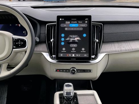 New 2026 Volvo XC90 B6 Ultra image 9