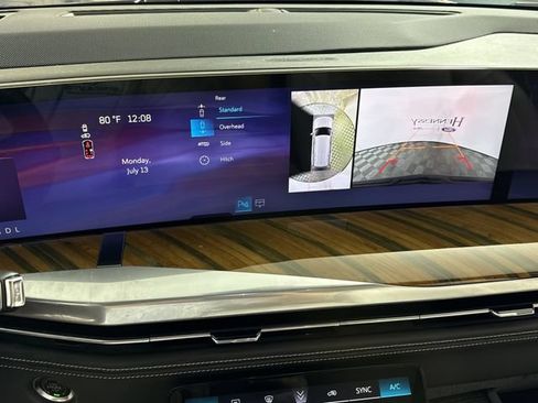 Used 2025 Cadillac Escalade Sport Platinum w/ LPO, Floor Liner Package AWD/4WD image 8