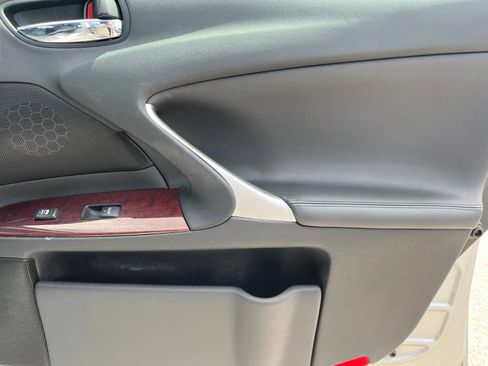 Used 2007 Lexus IS 250 RWD image 18