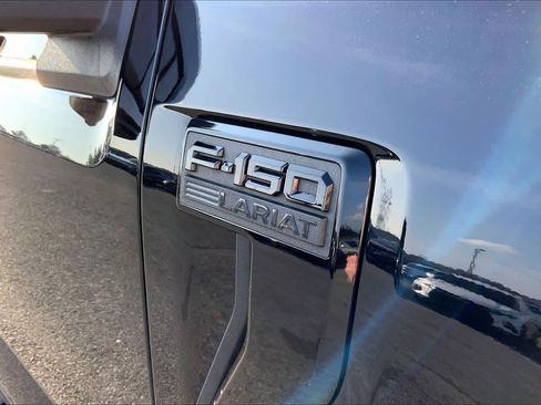 Used 2023 Ford F150 Lariat w/ Equipment Group 502A High image 9