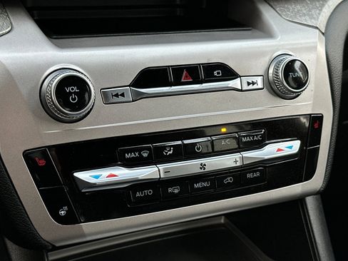 Certified 2022 Ford Explorer Timberline image 21