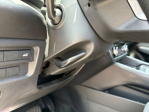 Used 2024 Mitsubishi Outlander SE Black Edition FWD image 18
