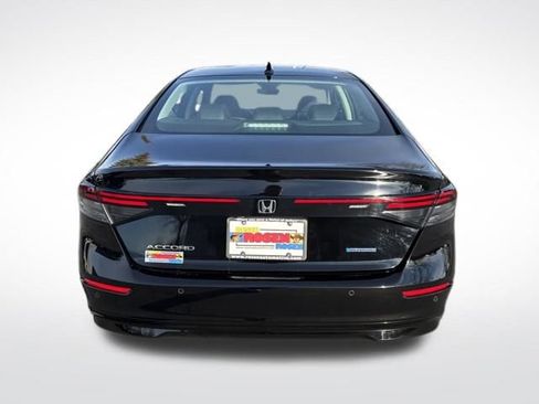 Certified 2025 Honda Accord EX-L image 4