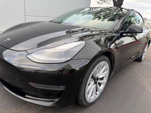 Used 2022 Tesla Model 3 Long Range AWD/4WD image 5
