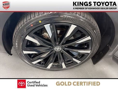 Certified 2024 Toyota Crown Platinum AWD/4WD image 28