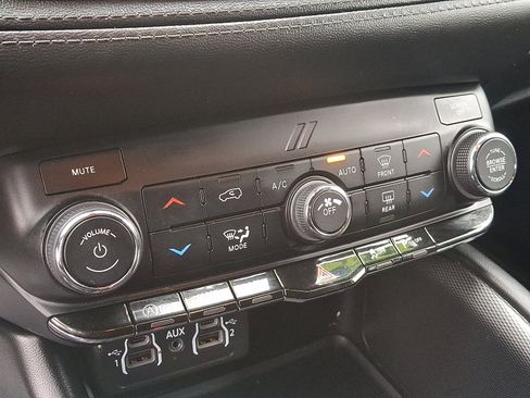 Used 2021 Dodge Durango GT w/ Blacktop Package image 16