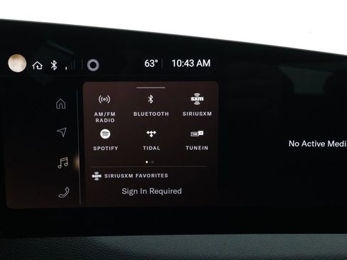 Used 2024 Lucid Air Touring image 19