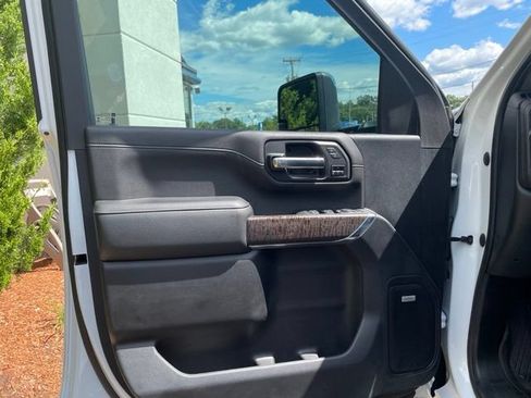 Used 2023 GMC Sierra 2500 Denali AWD/4WD image 14