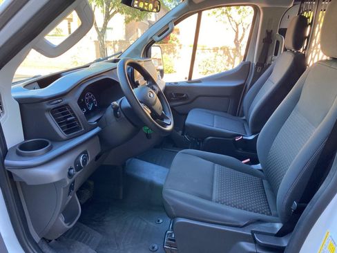 Used 2025 Ford Transit 250 Low Roof w/ Exterior Upgrade Package RWD image 30