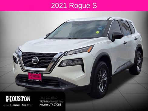 Used 2021 Nissan Rogue S AWD/4WD image 2