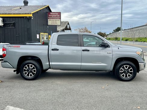 Used 2018 Toyota Tundra SR5 image 4