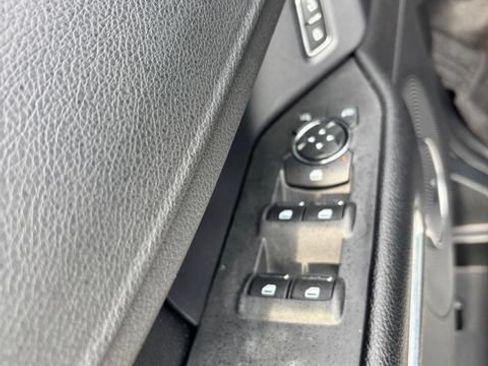 Used 2020 Ford Expedition XLT w/ Equipment Group 201A RWD image 17