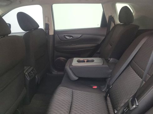 Used 2019 Nissan Rogue SV AWD/4WD image 18