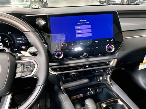 New 2026 Lexus RX 450h AWD image 7