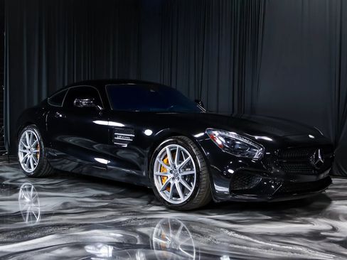 Used 2016 Mercedes-Benz AMG GT S image 5