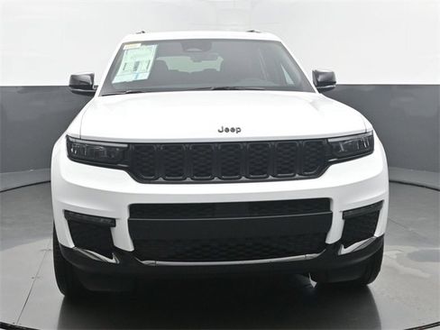 New 2025 Jeep Grand Cherokee L Limited image 8