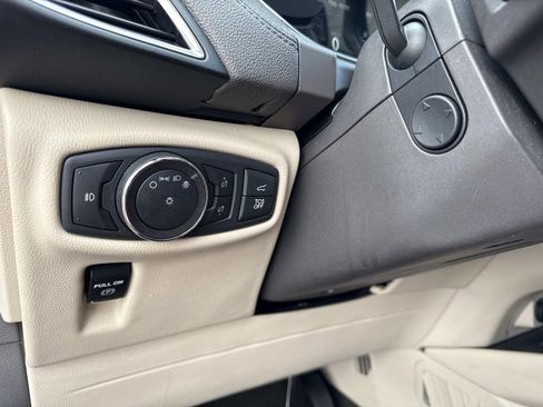 Used 2019 Lincoln Nautilus Reserve image 31