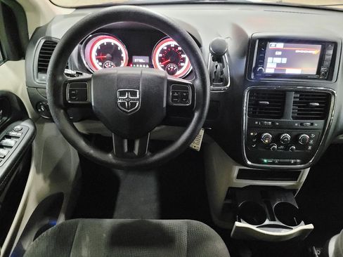Used 2017 Dodge Grand Caravan SE w/ Power Window Group FWD image 22
