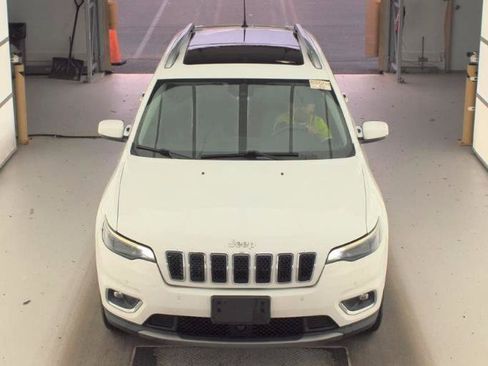 Used 2021 Jeep Cherokee Limited w/ Elite Package AWD/4WD image 2