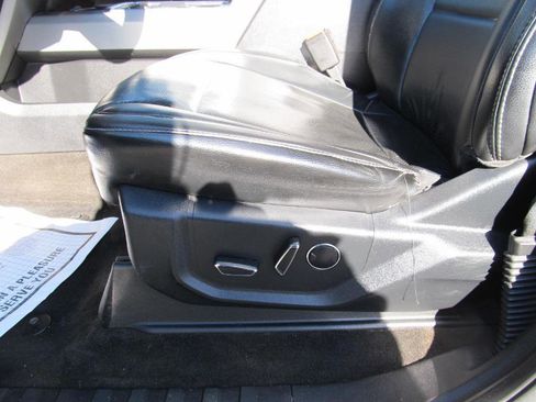 Used 2017 Ford F350 Lariat w/ Chrome Package image 27