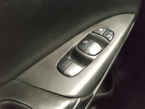 Used 2019 Nissan Sentra SR FWD image 27