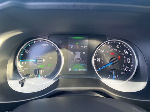 Used 2022 Toyota RAV4 XLE image 65