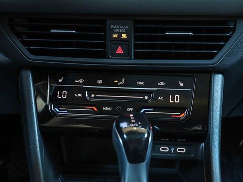 New 2026 Volkswagen Jetta SE image 16