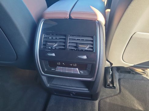 Used 2021 BMW X5 sDrive40i w/ Convenience Package RWD image 16