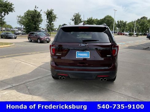 Used 2018 Ford Explorer Sport AWD/4WD image 4