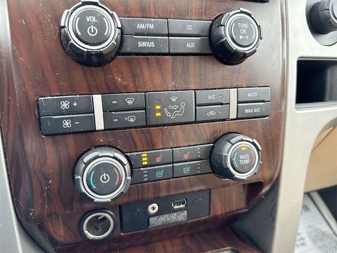 Used 2012 Ford F150 Lariat w/ Lariat Chrome Pkg image 15