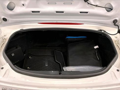 Used 2022 MAZDA MX-5 Miata Grand Touring RWD image 31
