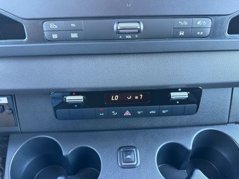 Used 2022 Mercedes-Benz Sprinter 3500 image 37
