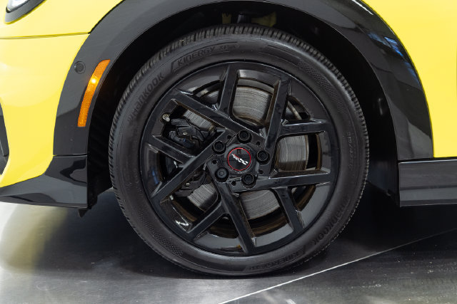 Certified 2025 MINI Cooper S FWD image 23
