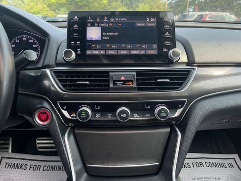 Used 2018 Honda Accord Sport image 27