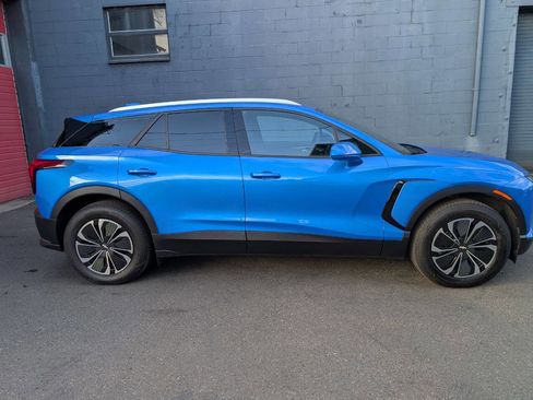 Used 2024 Chevrolet Blazer EV LT image 2