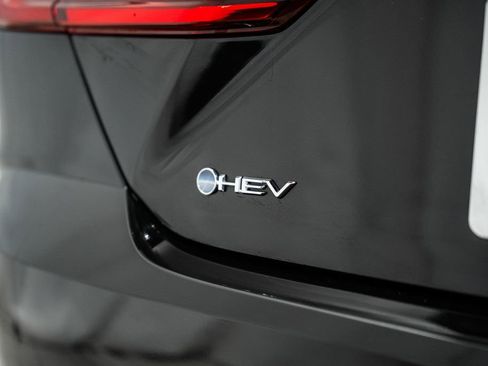 Used 2026 Toyota Camry SE w/ Convenience Package image 8