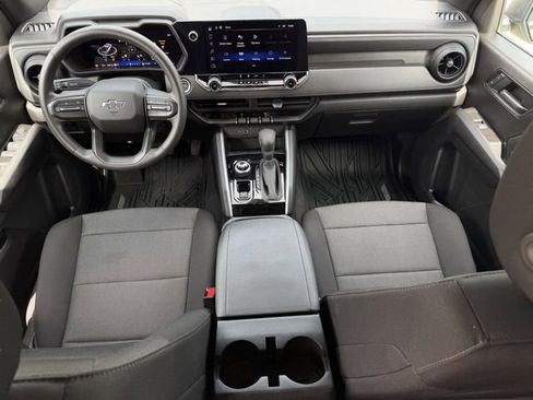 Used 2024 Chevrolet Colorado Trail Boss w/ Advanced Trailering Package AWD/4WD image 17