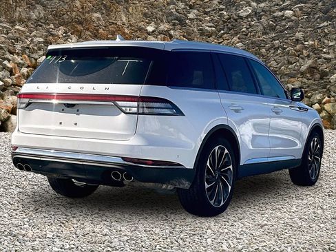 Used 2020 Lincoln Aviator Reserve w/ Equipment Group 202A image 2