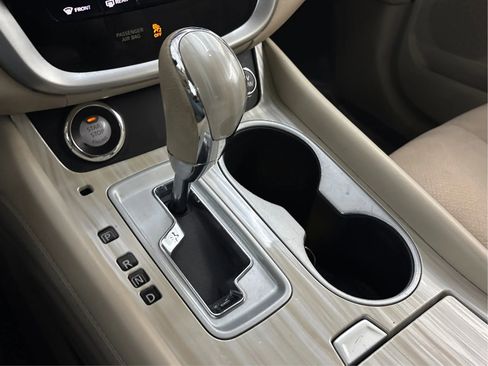 Used 2016 Nissan Murano SV image 45