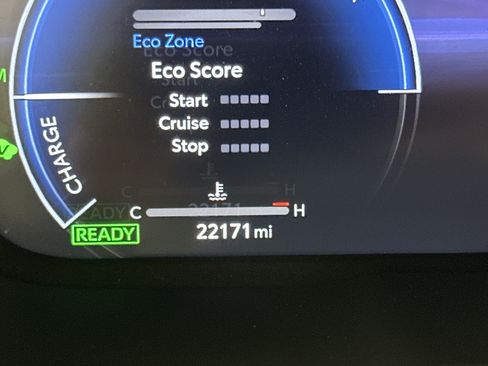 Used 2023 Toyota RAV4 Limited AWD/4WD image 13