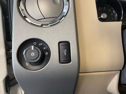 Used 2016 Ford F250 Lariat w/ Chrome Package image 33