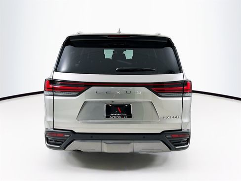 Used 2023 Lexus LX 600 4WD w/ Luxury Package image 7