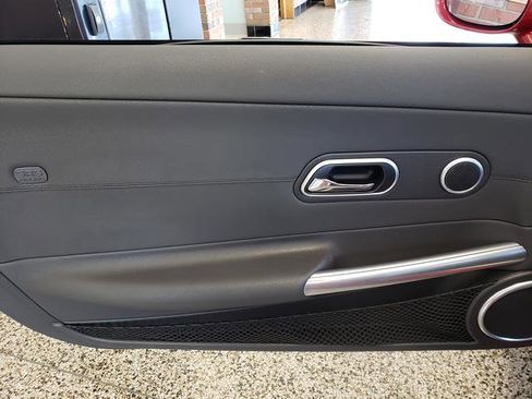 Used 2005 Chrysler Crossfire Limited RWD image 10