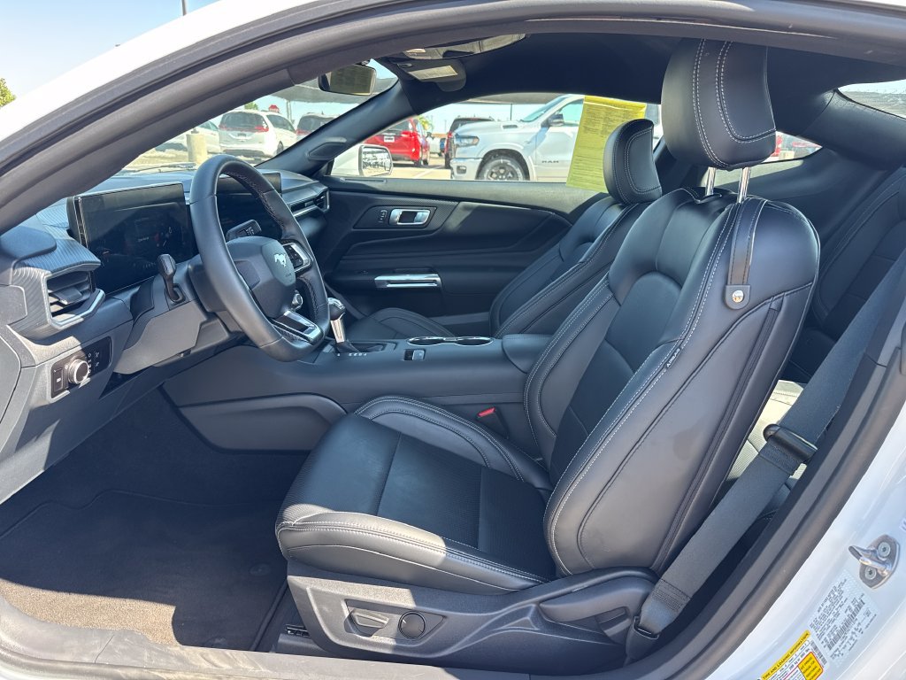 Used 2026 Ford Mustang Premium RWD image 23