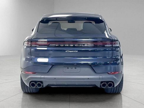 New 2025 Porsche Cayenne Coupe image 70